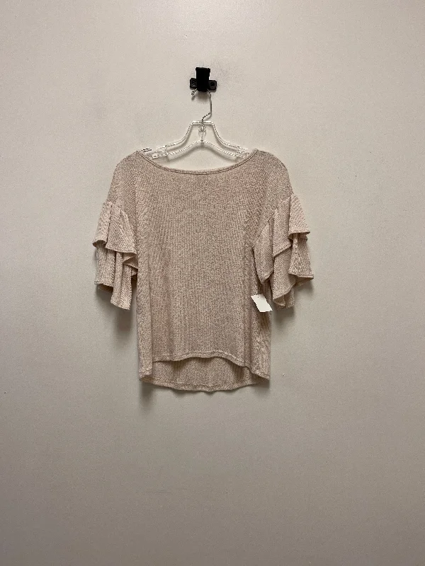 Top Short Sleeve By Clothes Mentor In Cream, Size: Xs